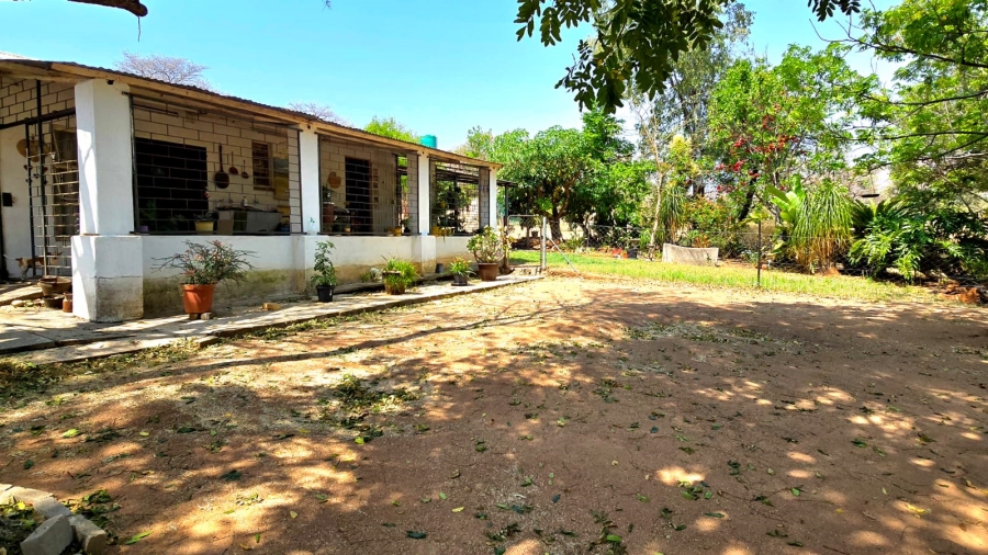 Commercial Property for Sale in Rhenosterhoek A H North West